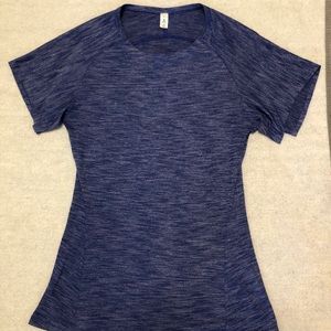 Lululemon T Shirt Heather Blue Short Sleeve Size 6